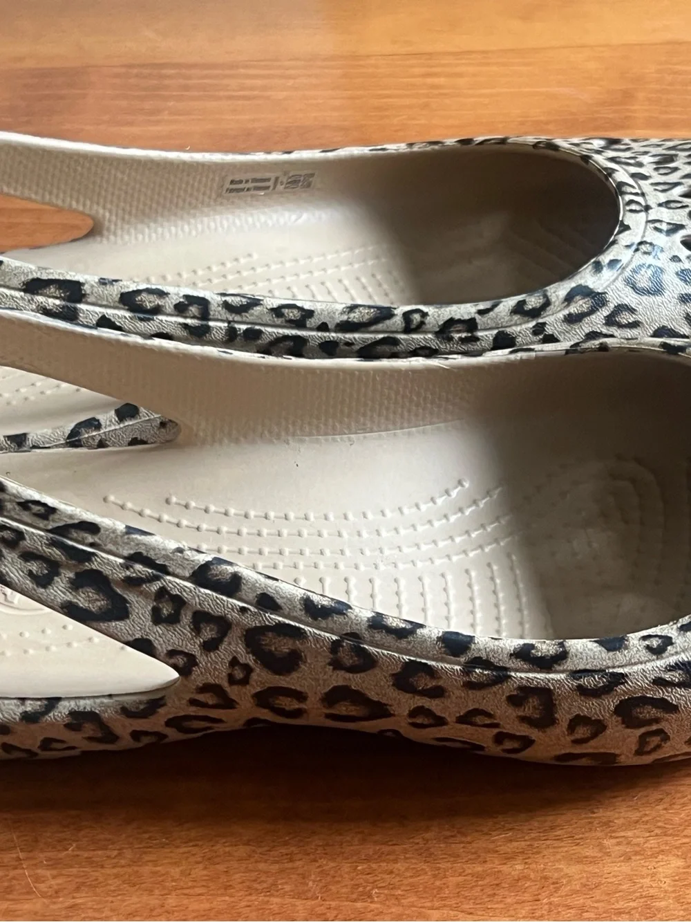 Crocs Kadee ballet flats size 7
